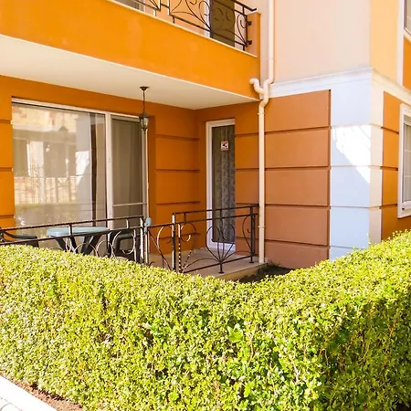 アパート Pomorie Residence Apartments