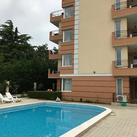 Pomorie Residence Apartments アパート *