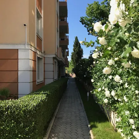 アパート Pomorie Residence Apartments